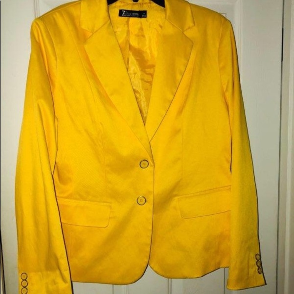 Bright Bold Summertime Yellow Blazer